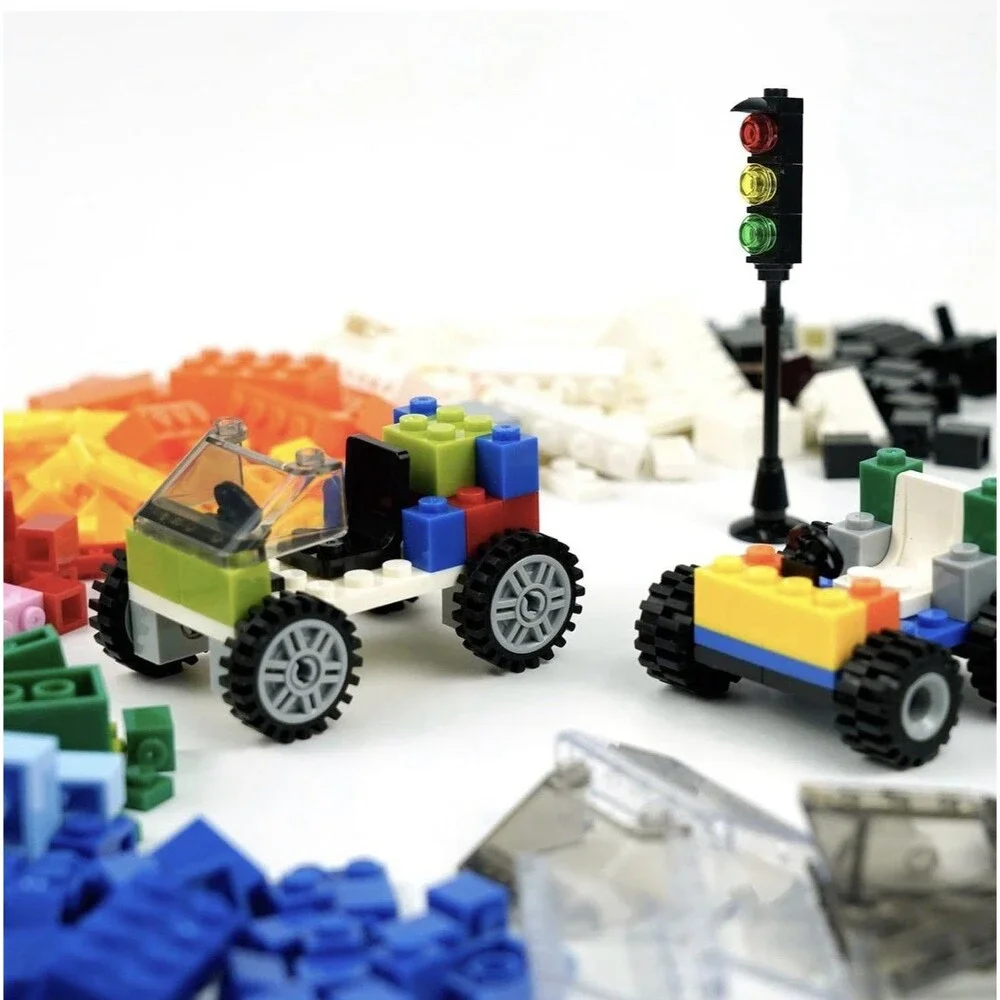 Wheels and Axles Sets with Steering Wheels & Windshield & Traffic Light & Tires